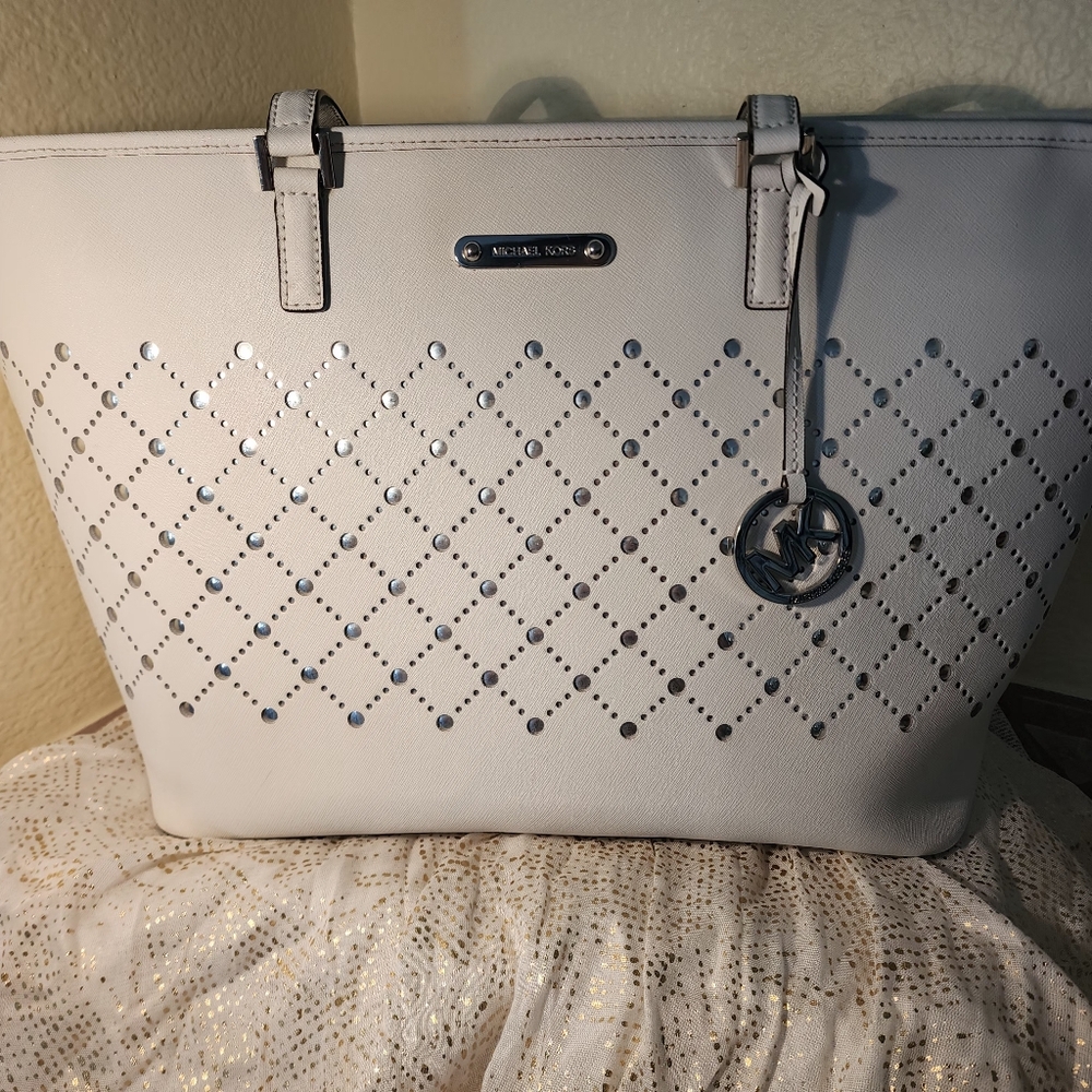 Michael Kors Women's Violet Tote Shopper Handbag X-Large White Lattice Design